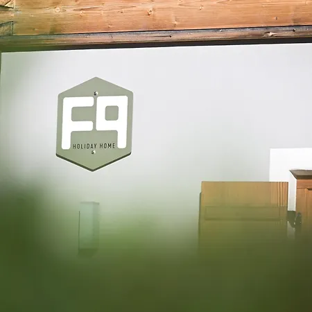 Appartamento F9 *